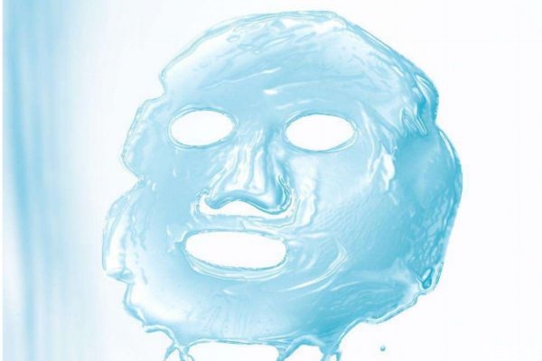 為什么冬天臉也會(huì)出油呢 冬天臉部需要補(bǔ)水嗎 為什么冬天臉也會(huì)出油呢 冬天臉部需要補(bǔ)水嗎