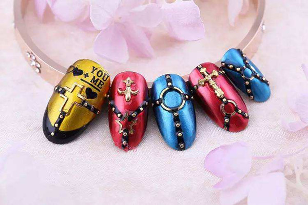 美甲前的準備有哪些 美甲需要多長時間 美甲前的準備有哪些 美甲需要多長時間