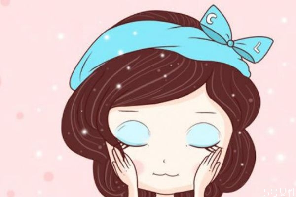 鼻子為什么會起皮呢 鼻子起皮的原因是什么呢 鼻子為什么會起皮呢 鼻子起皮的原因是什么呢