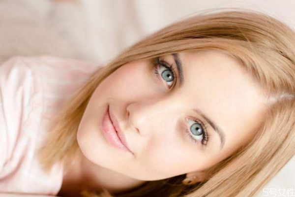 鼻子為什么會起皮呢 鼻子起皮的原因是什么呢 鼻子為什么會起皮呢 鼻子起皮的原因是什么呢