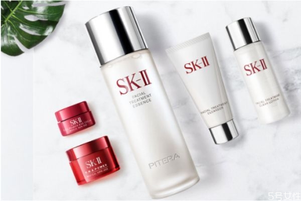 補水套裝哪個牌子好 2019年補水套裝排行榜10強 補水套裝哪個牌子好 2019年補水套裝排行榜10強