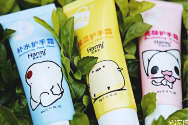 什么樣的護(hù)手霜適合當(dāng)作手膜用 什么護(hù)手霜不宜當(dāng)手膜用 什么樣的護(hù)手霜適合當(dāng)作手膜用 什么護(hù)手霜不宜當(dāng)手膜用