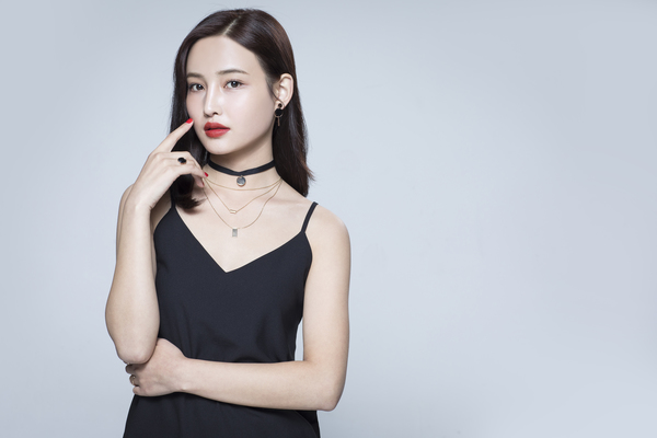 脂肪?？梢杂冕樚魡?用手擠脂肪粒好嗎