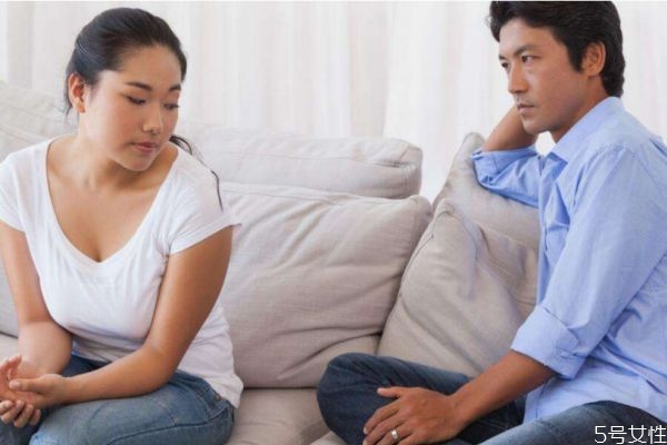 男人出軌還會(huì)收心嗎 男人出軌后收心的表現(xiàn) 男人出軌還會(huì)收心嗎 男人出軌后收心的表現(xiàn)