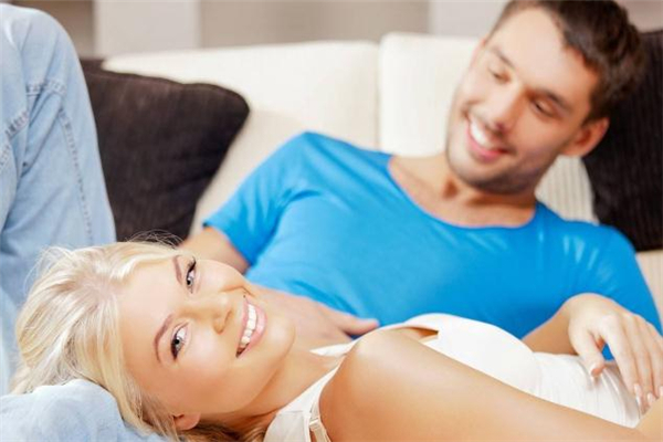 早上起床怎么跟女朋友打招呼 早上起床怎么撩妹子 早上起床怎么跟女朋友打招呼 早上起床怎么撩妹子