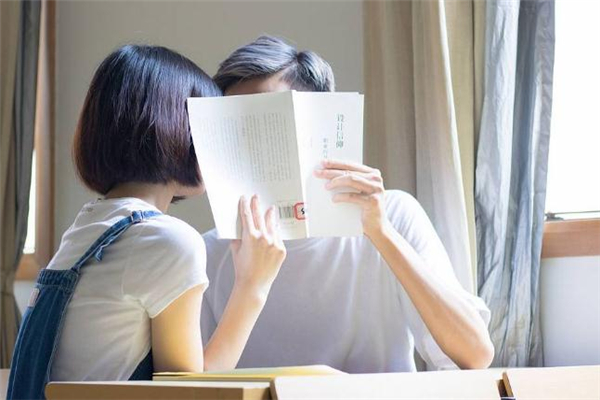 男朋友家里條件不好怎么辦 男朋友家里很窮能嫁嗎 男朋友家里條件不好怎么辦 男朋友家里很窮能嫁嗎