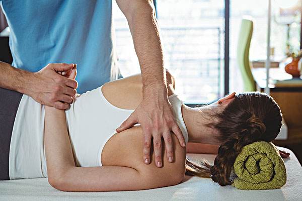 背上長痘痘是什么原因 背上長痘痘怎么辦 背上長痘痘是什么原因 背上長痘痘怎么辦