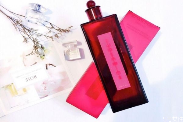 資生堂紅色蜜露好用嗎 資生堂紅色蜜露的價格怎么樣呢 資生堂紅色蜜露好用嗎 資生堂紅色蜜露的價格怎么樣呢