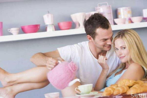 男生會(huì)喜歡戀愛空白的女生嗎 戀愛史空白的女人好嗎 男生會(huì)喜歡戀愛空白的女生嗎 戀愛史空白的女人好嗎