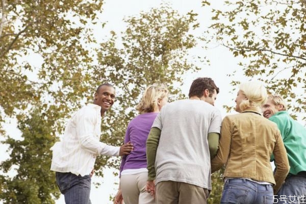 男生會(huì)喜歡戀愛空白的女生嗎 戀愛史空白的女人好嗎 男生會(huì)喜歡戀愛空白的女生嗎 戀愛史空白的女人好嗎