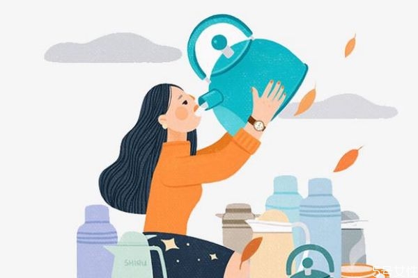 為什么要多喝水呢 多喝水有什么好呢 為什么要多喝水呢 多喝水有什么好呢