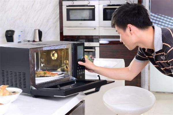 微波爐加熱會破壞食物營養(yǎng)嗎 微波爐里能放什么碗 微波爐加熱會破壞食物營養(yǎng)嗎 微波爐里能放什么碗