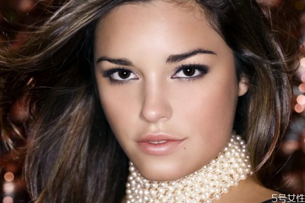 如何預防形成痘印呢 痘印一般多久可以自己消失呢 如何預防形成痘印呢 痘印一般多久可以自己消失呢