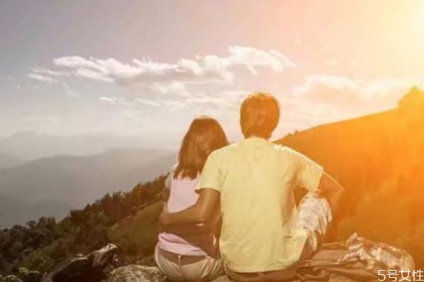 戀愛期如何判斷這個(gè)男人值得愛 什么男人值得愛 戀愛期如何判斷這個(gè)男人值得愛 什么男人值得愛