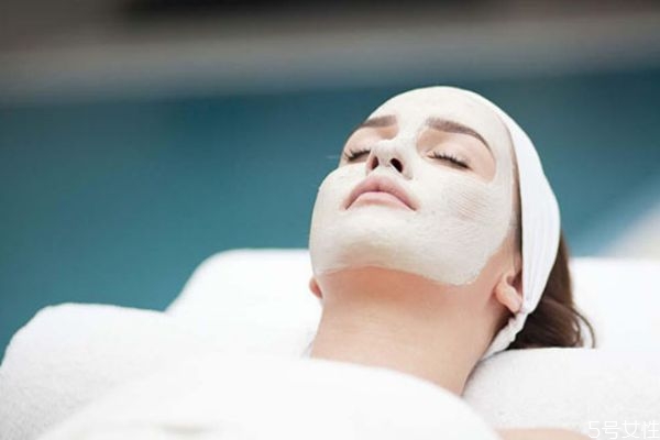 珍珠粉面膜怎么做淡斑 珍珠祛斑面膜的注意事項 珍珠粉面膜怎么做淡斑 珍珠祛斑面膜的注意事項