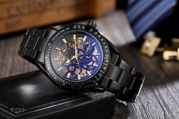 夜光機(jī)械表哪個(gè)品牌好 夜光機(jī)械表對人體有危害嗎 夜光機(jī)械表哪個(gè)品牌好 夜光機(jī)械表對人體有危害嗎