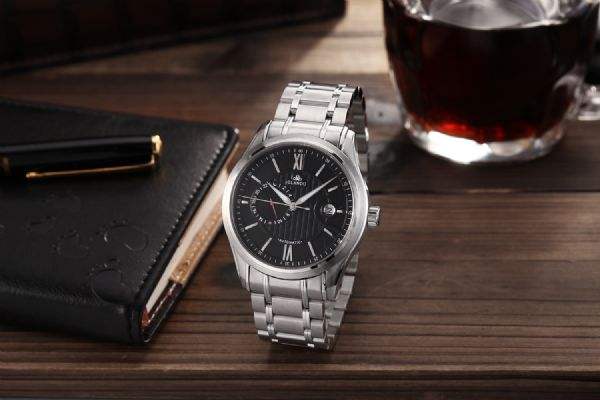 手表鏡面怎么保養(yǎng) 手表鏡面保養(yǎng)要注意什么 手表鏡面怎么保養(yǎng) 手表鏡面保養(yǎng)要注意什么