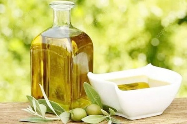 護(hù)發(fā)橄欖油怎么選擇 頭發(fā)上的橄欖油怎么清洗 護(hù)發(fā)橄欖油怎么選擇 頭發(fā)上的橄欖油怎么清洗