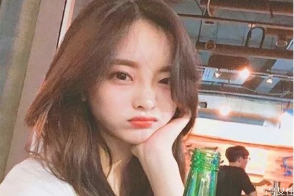 第一次染頭發(fā)什么顏色好 四款自然系發(fā)色推薦 第一次染頭發(fā)什么顏色好 四款自然系發(fā)色推薦