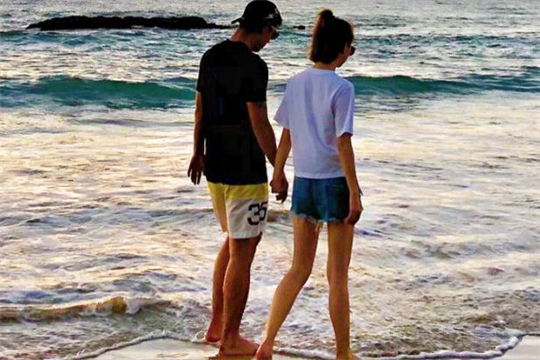 追求女人為什么不能跪舔 為什么舔狗都是男生 追求女人為什么不能跪舔 為什么舔狗都是男生