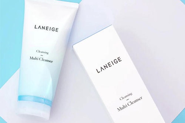 二十歲左右怎樣護膚 二十歲左右護膚會遇到哪些問題