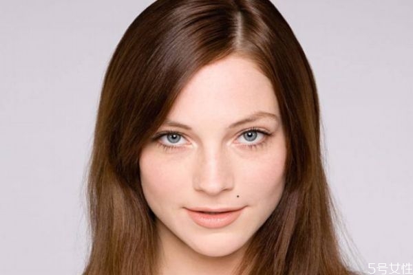 臉部的長(zhǎng)的痣可以去掉嗎 臉部的痣有什么講究嗎