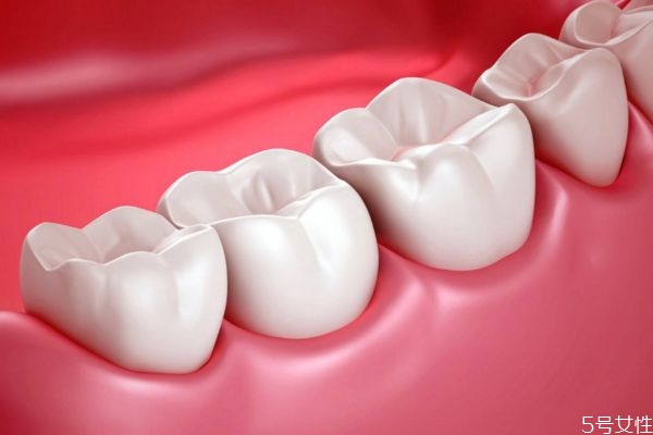 為什么牙齒會變黃呢 牙齒變黃的原因是什么呢 為什么牙齒會變黃呢 牙齒變黃的原因是什么呢