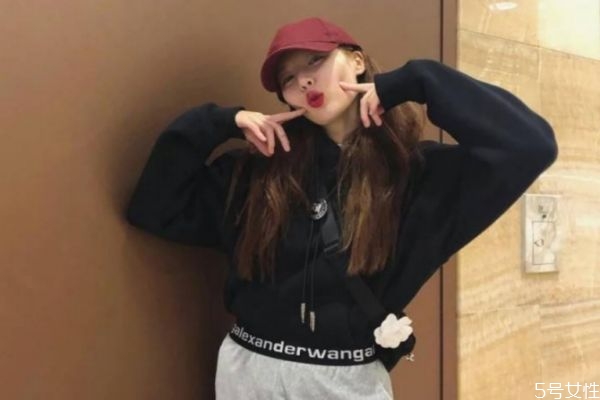 怎么在酒吧搭訕美女 酒吧搭訕美女技巧 怎么在酒吧搭訕美女 酒吧搭訕美女技巧