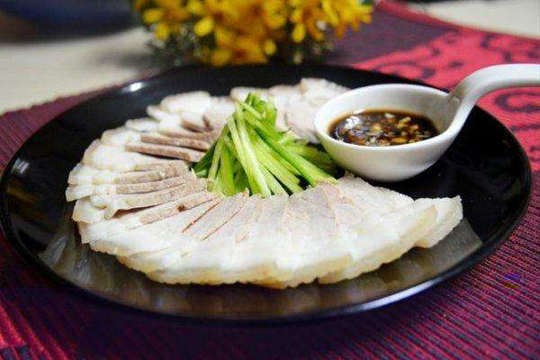 白肉要煮多長時間 白肉怎么煮才好吃 白肉要煮多長時間 白肉怎么煮才好吃