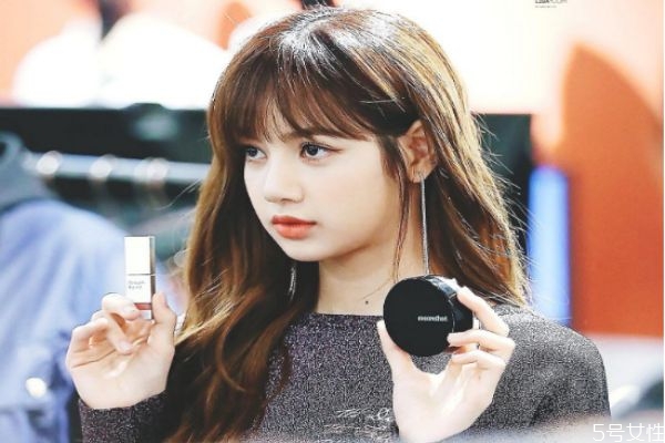 什么男生喜歡高冷女生 高冷女吸引哪種男人 什么男生喜歡高冷女生 高冷女吸引哪種男人