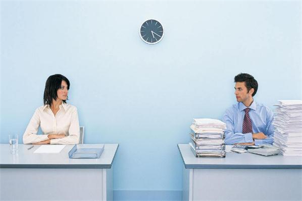 為什么不允許辦公室戀愛 辦公室戀愛會不會影響工作 為什么不允許辦公室戀愛 辦公室戀愛會不會影響工作