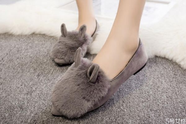 冰點脫毛可以脫腳毛嗎 冰點脫毛脫腳毛有什么特點呢