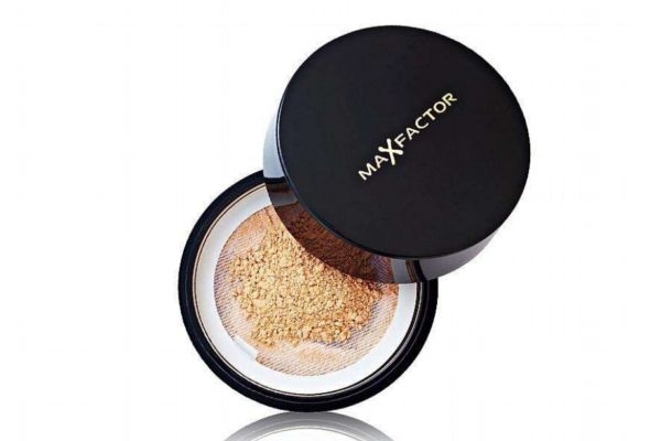 散粉冬天可以用嗎 冬天用散粉的使用方法 散粉冬天可以用嗎 冬天用散粉的使用方法