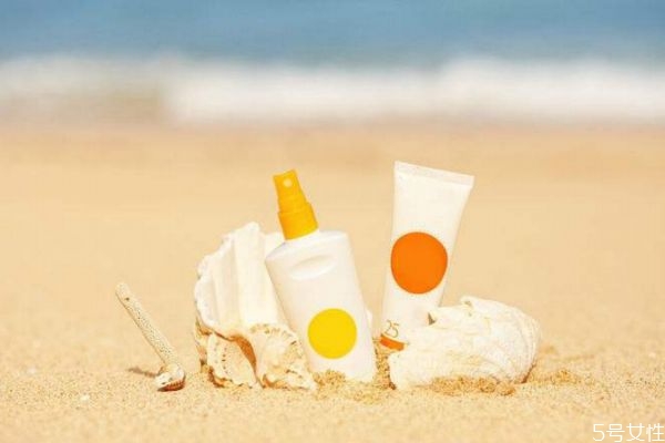 冬天防曬霜一天涂幾次 冬天要涂幾次防曬霜 冬天防曬霜一天涂幾次 冬天要涂幾次防曬霜