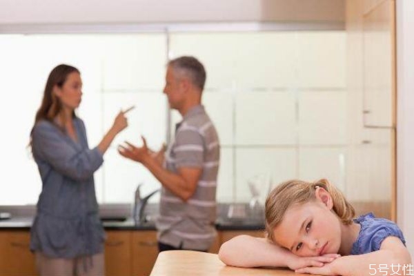 離婚對(duì)女人意味著什么 女人要離婚說(shuō)明什么 離婚對(duì)女人意味著什么 女人要離婚說(shuō)明什么