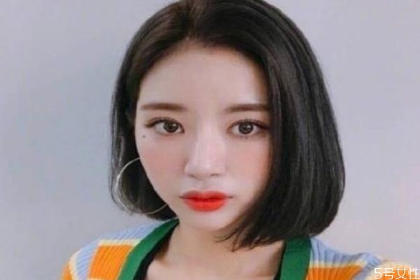 漂發(fā)和染發(fā)有什么區(qū)別 染發(fā)有哪些小細節(jié) 漂發(fā)和染發(fā)有什么區(qū)別 染發(fā)有哪些小細節(jié)