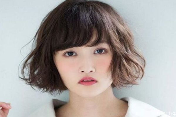 短發(fā)怎樣不會(huì)翹 短發(fā)配什么劉海好看 短發(fā)怎樣不會(huì)翹 短發(fā)配什么劉海好看