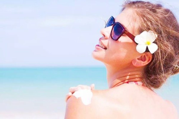 防曬指數(shù)高傷皮膚嗎 高倍數(shù)防曬對皮膚有哪些傷害 防曬指數(shù)高傷皮膚嗎 高倍數(shù)防曬對皮膚有哪些傷害