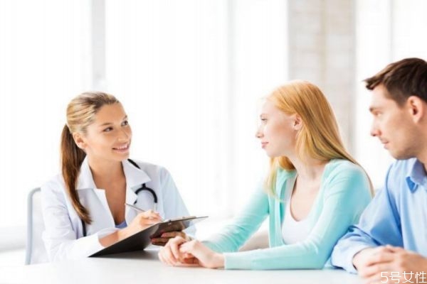 什么是盆腔炎呢 盆腔炎有什么危害呢 什么是盆腔炎呢 盆腔炎有什么危害呢