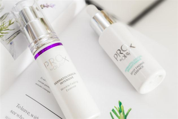 olay超a瓶適合年齡 olay超a瓶精華可以用在眼部嗎 olay超a瓶適合年齡 olay超a瓶精華可以用在眼部嗎