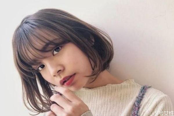 短發(fā)怎樣不會(huì)翹 短發(fā)配什么劉海好看 短發(fā)怎樣不會(huì)翹 短發(fā)配什么劉海好看