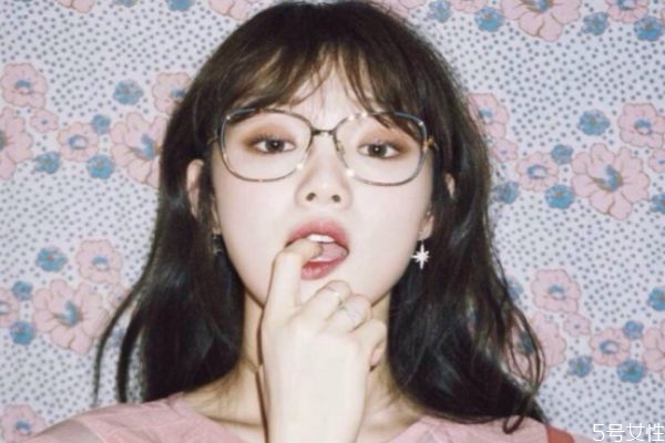 有錢的男人喜歡什么樣的女人 有錢人真正喜歡的類型 有錢的男人喜歡什么樣的女人 有錢人真正喜歡的類型