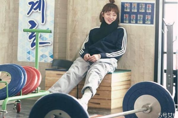 怎么看出一個(gè)男生喜歡你 主要看這三點(diǎn) 怎么看出一個(gè)男生喜歡你 主要看這三點(diǎn)