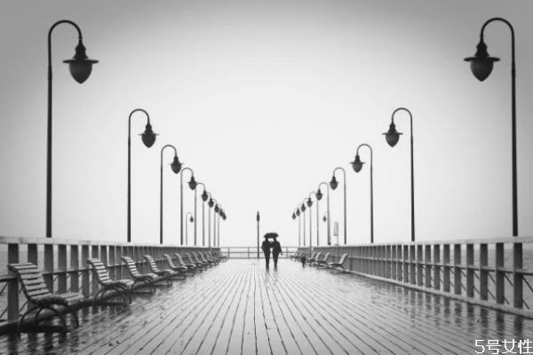 什么樣女人吸引有錢人 跟有錢男人交往的忌諱 什么樣女人吸引有錢人 跟有錢男人交往的忌諱