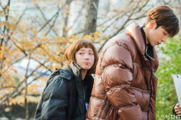 情侶之間應該有什么話題 情侶之間找話題 情侶之間應該有什么話題 情侶之間找話題