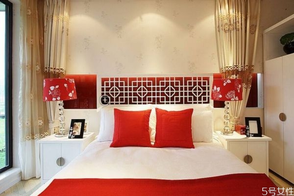 結(jié)婚是否應(yīng)該在有房有車的前提下呢 結(jié)婚是否應(yīng)該在有房有車的前提下呢