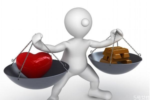 愛情的前提是金錢嗎 金錢堆積的婚姻牢固嗎 愛情的前提是金錢嗎 金錢堆積的婚姻牢固嗎