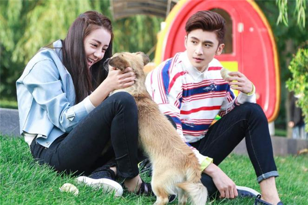 晚上和女生聊什么話題比較好 晚上和女生聊天開場白 晚上和女生聊什么話題比較好 晚上和女生聊天開場白