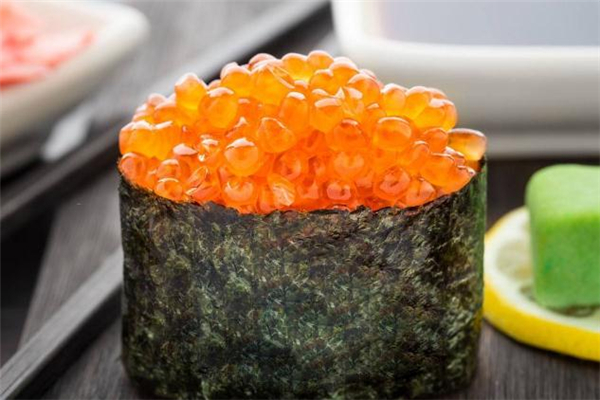 魚子醬為什么不能用金屬勺子 魚子醬為什么要用貝殼勺 魚子醬為什么不能用金屬勺子 魚子醬為什么要用貝殼勺