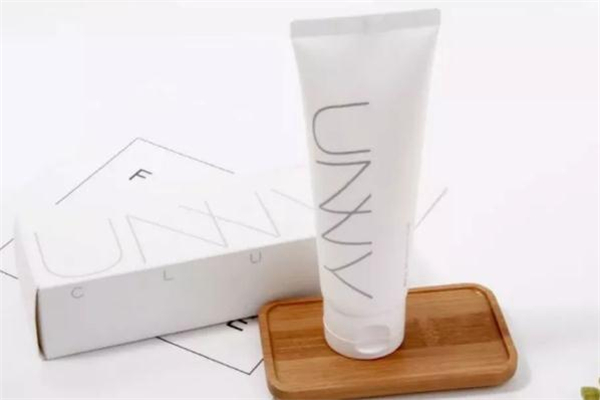 unny氨基酸洗面奶怎么樣 unny氨基酸洗面奶好用嗎 unny氨基酸洗面奶怎么樣 unny氨基酸洗面奶好用嗎